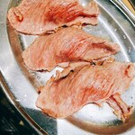 焼肉一心たん助 旦 - 