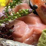 醍醐 - 本マグロ大トロ
      口の中で溶ける‼️