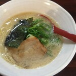 TAKEZO - 白豚骨ラーメン  620円