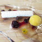 Ryoriya Takashima - ココナッツレアチーズ マンゴーのソルベ  カカオのクランブル 神戸のブルーベリーソース パッションフルーツのソース