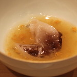 三谷 - 若狭湾の生トリ貝のしゃぶしゃぶとスープ　と　Sake Connection　新潟県佐渡の限定酒　(2013/04)
