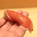 三谷 - 〆鮪（まぐろです）　と　姿　純米吟醸　おりがらみ　無濾過生原酒　(2013/04)