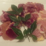 じどりや 穏座 - 近江軍鶏｛胸、もも、砂ずり、きも、皮、たま｝