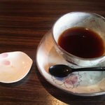 USAGI - コーヒーカップとお皿にもうさぎ。