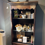 茨城レストラン フェリチタ - トイレ内の棚