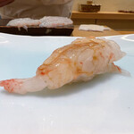 鮨 なんば 日比谷 - 牡丹海老握り