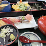 Hama Ryouri Kazusa - ランチの寿司セット