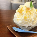 Petit Madam cafe - 甘夏クリームチーズかき氷