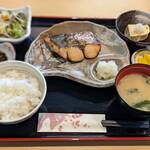 Washoku Yoshi - 週替り焼き魚定食でございます