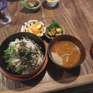 もんぺまるけ_1