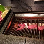 焼肉市場 - 