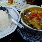 タイ屋台料理メーアン - グリーンカレー980円也（これはイケル！）