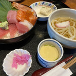 磯蔵 - 海鮮丼定食（うどん）（税込1,210円）