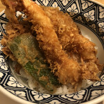 Tempura Shinjuku Tsunahachi - しっとり系の天ぷら