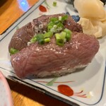 もも太郎 - 牛の握り　これまた絶品　