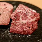 YAKINIKU BON'S - 