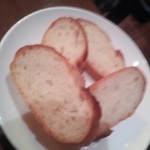 谷塚バル - フランスパン￥１００