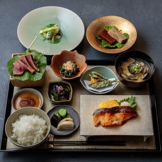 【ランチ】魚の美味しさを最大限に引き出す、秘伝の西京漬