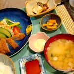 Umai Monya - マグロカツ定食