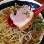 俺の中華たなか家 - 「チャーシュー」リフト⤴️旨味たっぷり♪なチャーシューには「大葉」と「茗荷」と「刻み海苔」も(゜o゜　(*^^)v