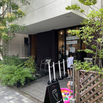 ウシヤマクレープ - 店舗正面