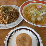 甘味かどや - ラーメン　やきそば　大判焼