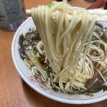 尾道ラーメン 暁 - 尾道ラーメン　麺アップ