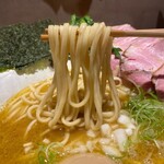 拉麺 成 - 