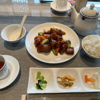 涵梅舫 銀座店 - スープは飲んでしまいました。これにミニ杏仁豆腐がつく酢豚セット