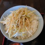 ラーメン パワースポット - ￥500シリーズの主役、ごはん大、味ネギ