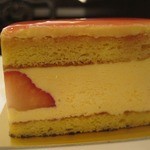 Patisserie Ravi,e relier - フレジエ