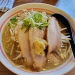 二代目 拉麺大公 花 - スタミナみそラーメン　チャーシュー3枚