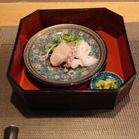 輪久 - 三の重