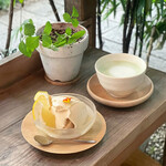 カフェ・ドン バイ スフェラ - 豆乳アイス、抹茶ソイラテ