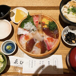 ヱbiyadaishokudou - 特製地魚のてこねずし定食（3058円）に伊勢うどん付（＋440円）