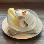 カフェ・ドン バイ スフェラ - 豆乳アイス フルーツ添え