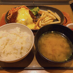 Yayoi Ken - 4種のチーズハンバーグ定食♪