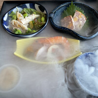 肉割烹 五条 新宿野村ビル49F - 前菜。これで品数の4品終わる。