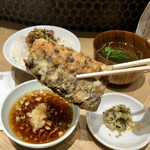 天ぷらと肴うみの - 皮面アップ