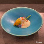 カーサ・デル・チーボ - 南瓜の花に詰められた帆立貝柱と帆立のムース