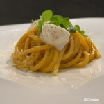 カーサ・デル・チーボ - フルーツトマトと水牛モッツァレラのピッツァイオーラ風