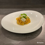 カーサ・デル・チーボ - フルーツトマトと水牛モッツァレラのピッツァイオーラ風