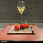 カーサ・デル・チーボ - Dubl Brut Falanghinaとフルーツトマトのパート・ド・フリュイ