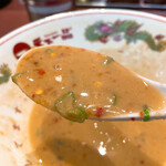 天下一品 - 【2022年08月】こってり880円、細麺、スープ増量120円、合計1,000円、後半ひこってりスープとにんにく薬味でジャンキーに味変、楽しい(//∇//)