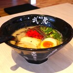 武虎 - 背脂豚骨ラーメン