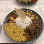 Curry bar nidomi - 