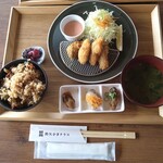 的矢かきテラス - 牡蠣づくし定食