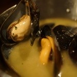 バール エ ターヴォラ カルダ ラ・ジョストラ - ジルで逝ける