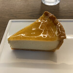 パティスリー モンプリュ - タルトフロマージュ