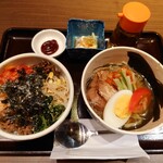 まるまる屋 - 選べる丼&麺(1,050円)ミニビビンバ丼(690円)＋ミニ韓国冷麺(390円)
